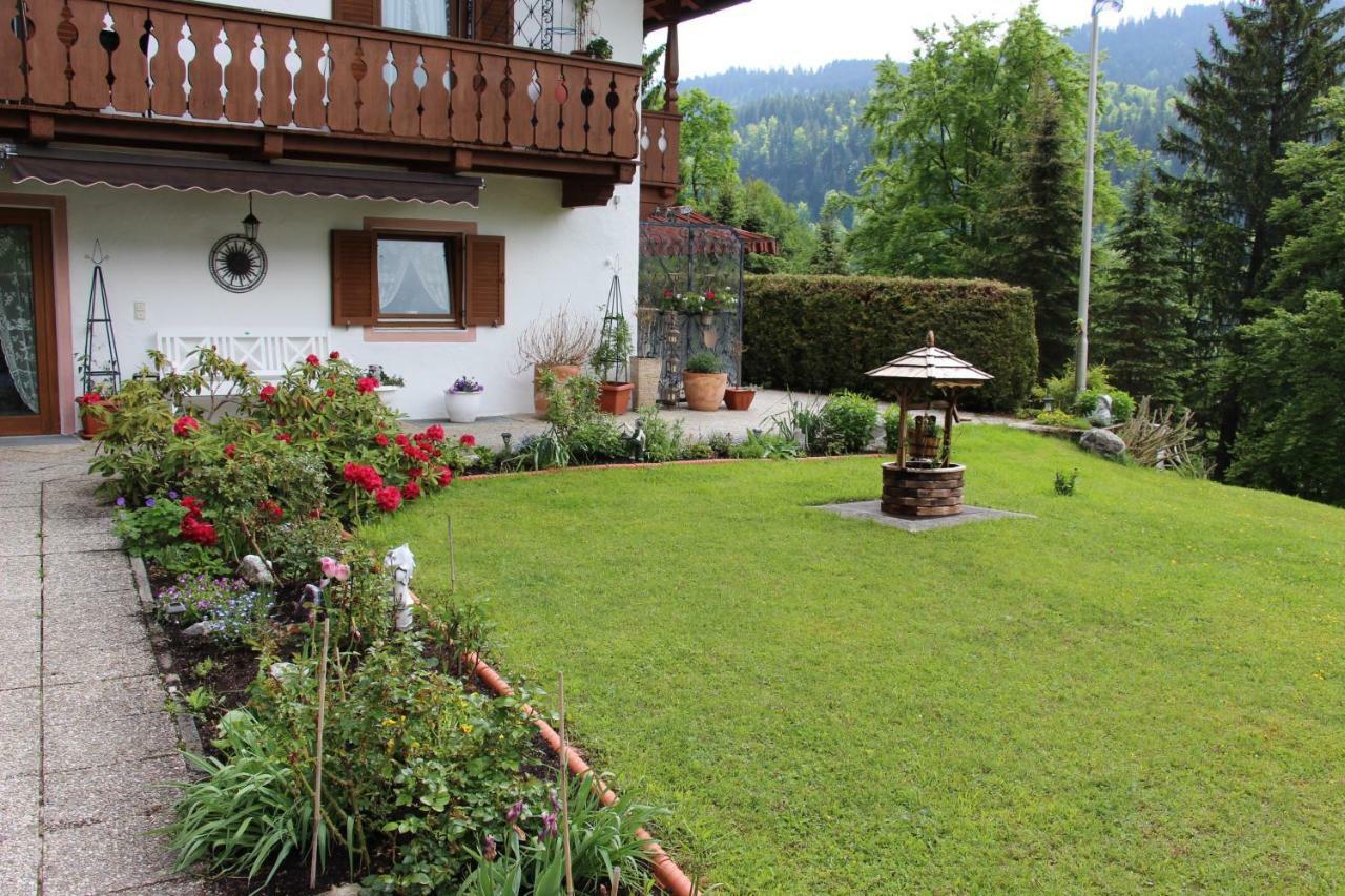 Wiesenhof Zugspitz Apartment *
